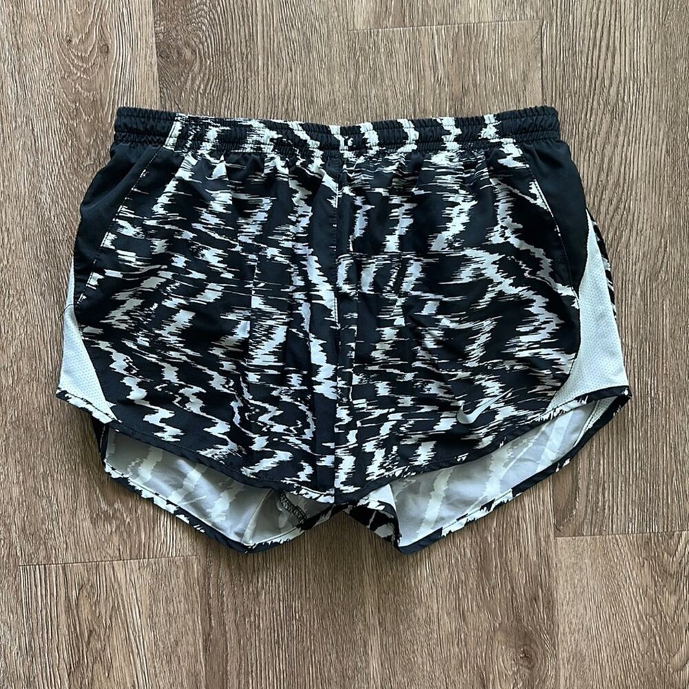 Nike Printed 3" Running Shorts Black &‎ White Small Athletic Mid Rise